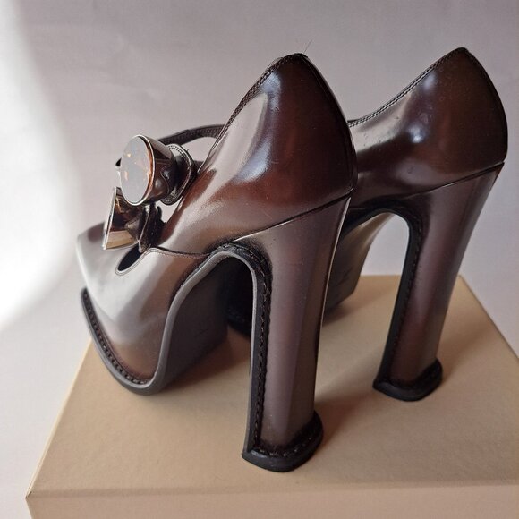 Louis Vuitton Runway Brown Leather Mary Jane Platform Pumps Size 37 / US 7 - Picture 10 of 16